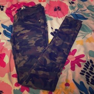 Camo pants